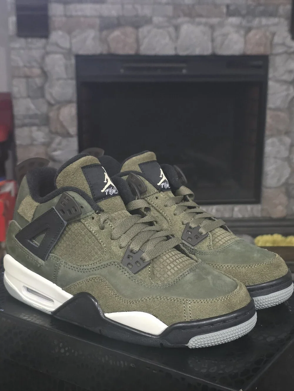 Nike Air Jordan 4 Retro SE Craft Medium Olive (GS)